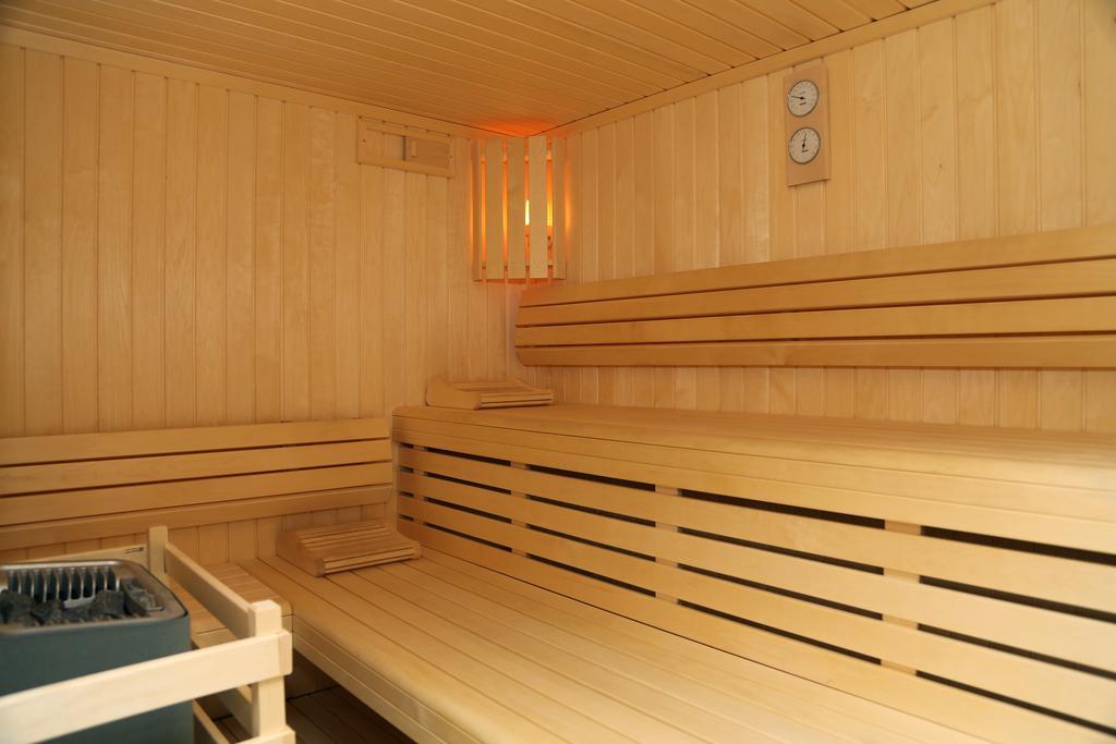 Logis Hotel Restaurant Spa Beau Site Luxeuil-les-Bains Exterior photo