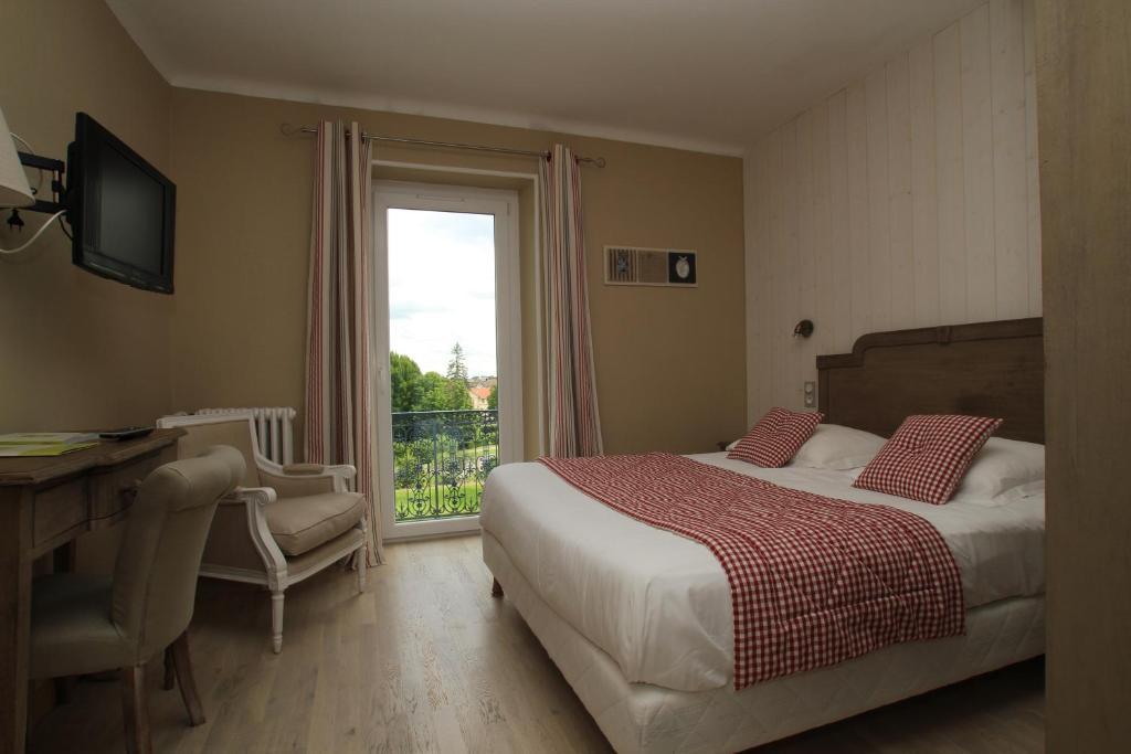 Logis Hotel Restaurant Spa Beau Site Luxeuil-les-Bains Room photo