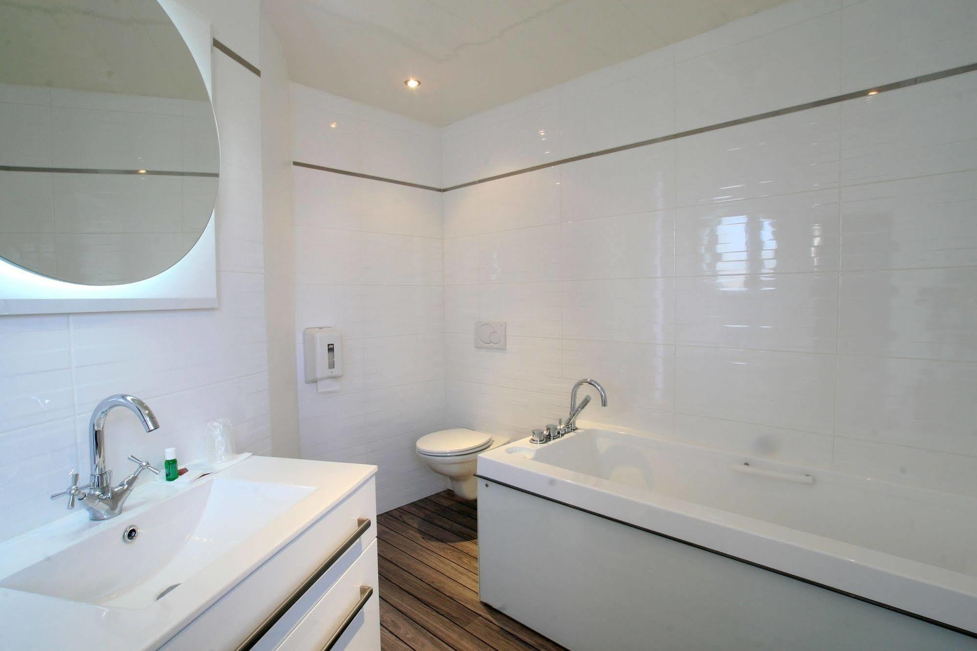 Logis Hotel Restaurant Spa Beau Site Luxeuil-les-Bains Exterior photo
