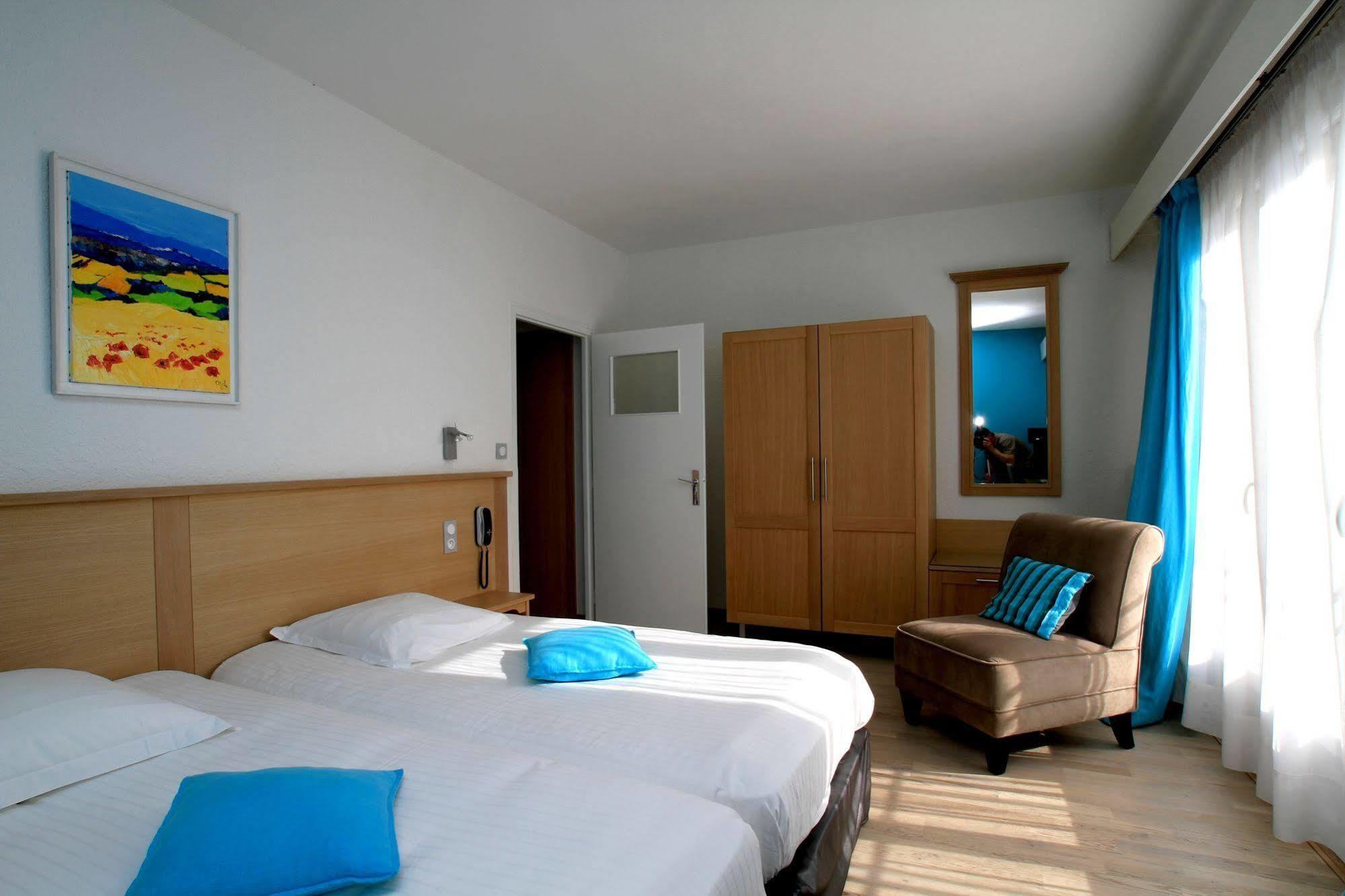 Logis Hotel Restaurant Spa Beau Site Luxeuil-les-Bains Exterior photo