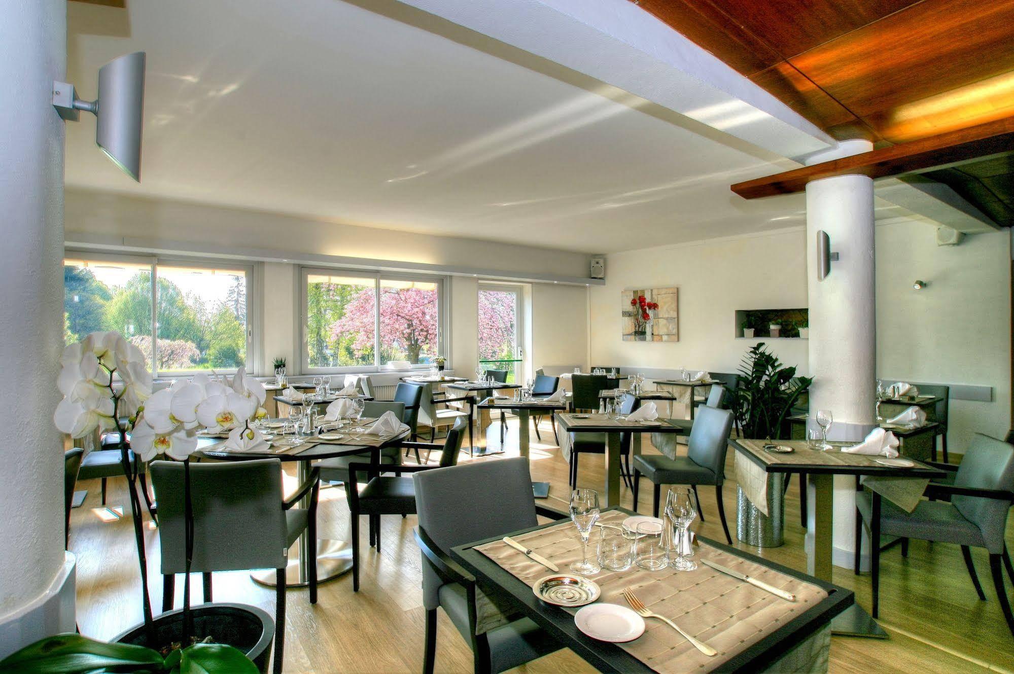 Logis Hotel Restaurant Spa Beau Site Luxeuil-les-Bains Exterior photo
